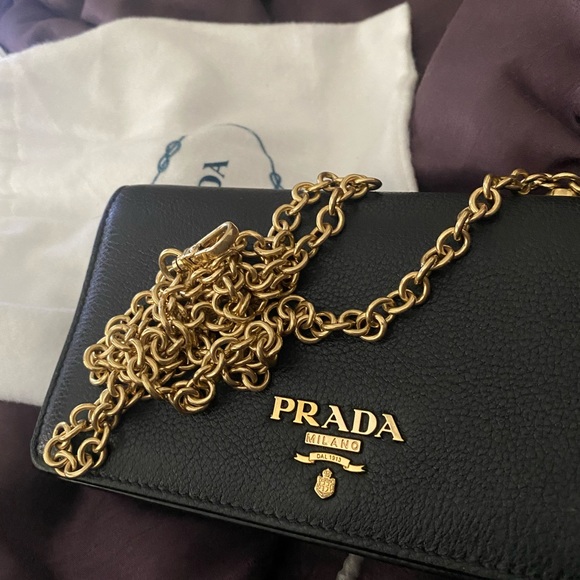 Prada chain purse - Picture 4 of 5